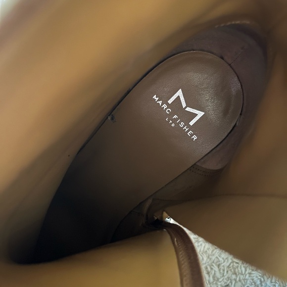 Marc Fisher brown booties size 9 - Picture 2 of 4